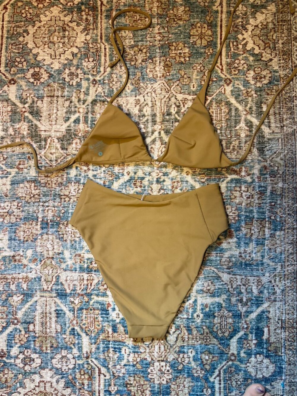 Carve Designs (Golden): Bia Compression Top  + Lani Pocket Compression Bottom SM
